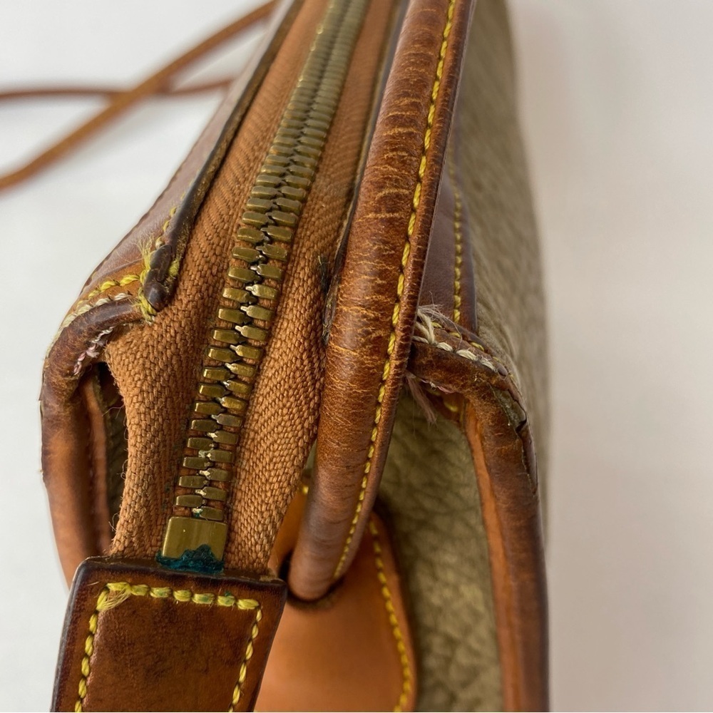 Vintage 80/90s Y2K Dooney & Bourke Leather Calfskin Mini Zip Top Cross Body Bag - Picture 12 of 16